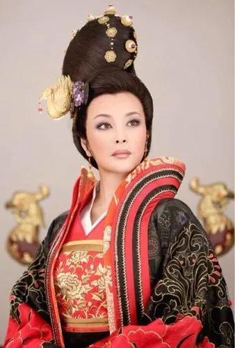 劉曉慶簡歷個人資料劉曉慶的個人資料簡介插圖3 劉曉慶簡歷個人資料劉曉慶的個人資料簡介插圖3