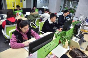 為什么快遞客服干不久為什么快遞客服干不久了呀