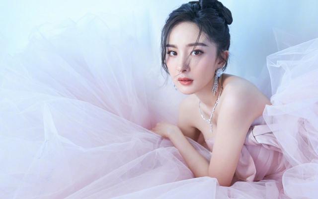 楊冪和唐嫣之間發生了什么楊冪和唐嫣之間發生了什么事插圖5 楊冪和唐嫣之間發生了什么楊冪和唐嫣之間發生了什么事插圖5