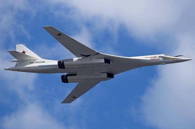 中國轟炸機(jī)中國轟炸機(jī)有哪些型號(hào)圖片插圖3