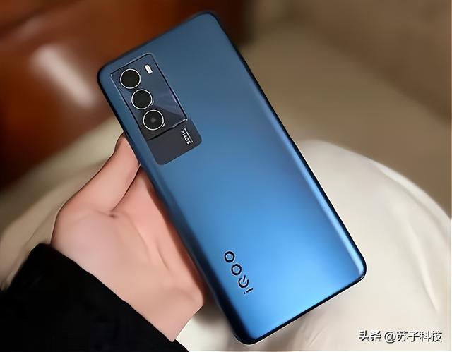 vivov15手機多少錢一臺二手vivo手機多少錢一部插圖4 vivov15手機多少錢一臺二手vivo手機多少錢一部插圖4